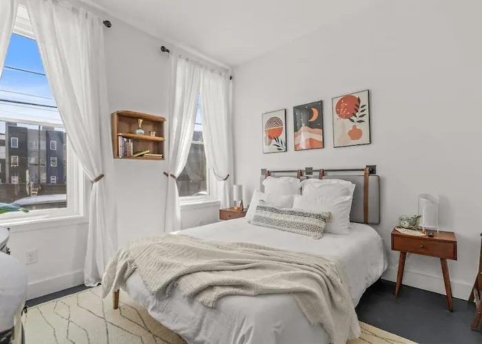 Fishtown Gem 2 Bedroom 2 Bath